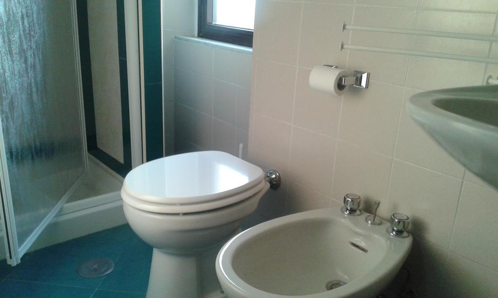 Albergo Ollolai Чивитавекия Екстериор снимка