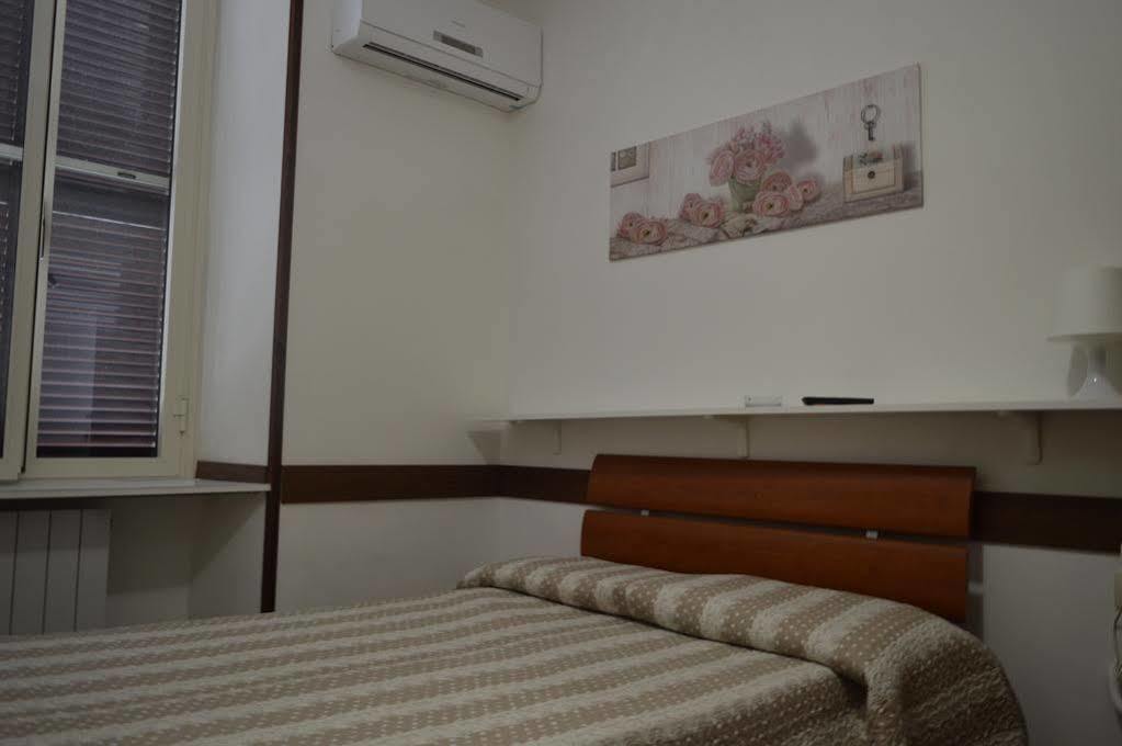 Albergo Ollolai Чивитавекия Екстериор снимка