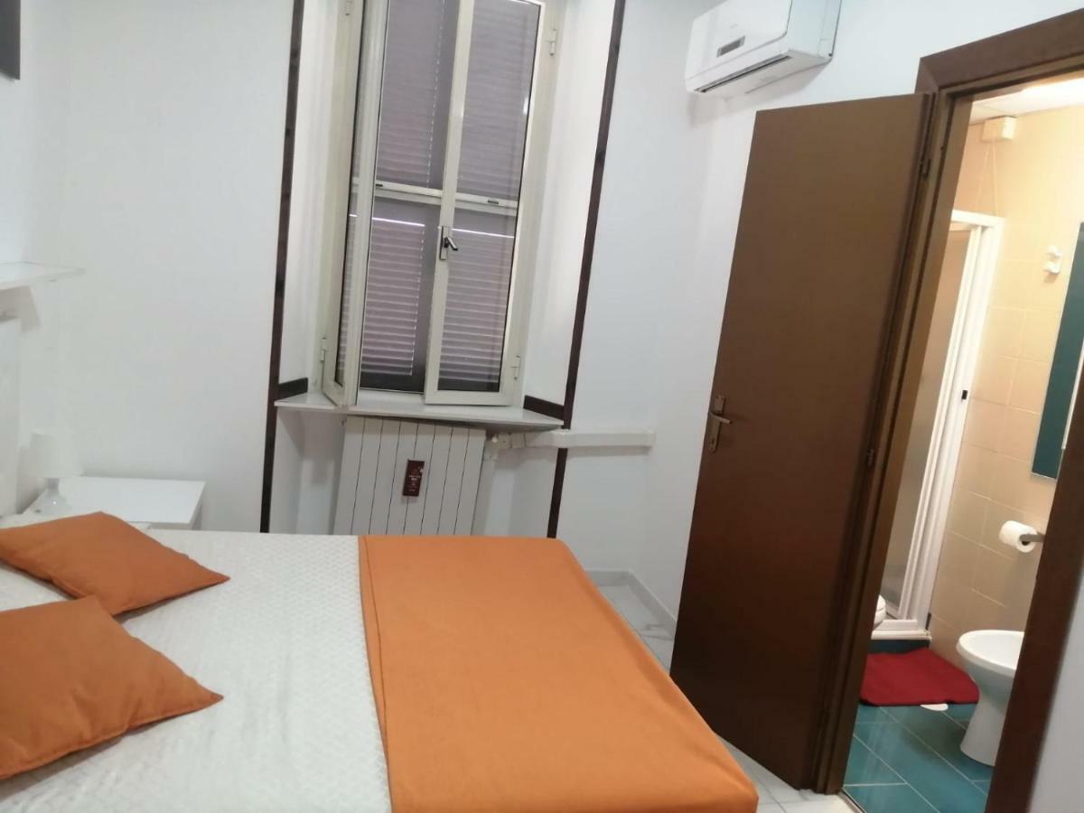 Albergo Ollolai Чивитавекия Екстериор снимка